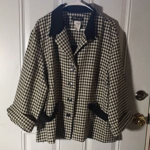 Spago Collection black houndstooth button front light jacket size 24W